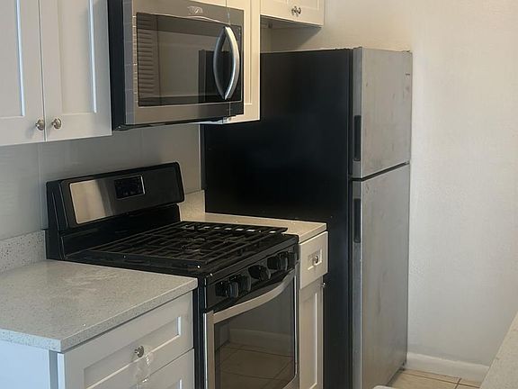 5th image of 1103 Cypress Gardens Blvd APT 51