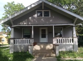 516 Poplar St, Halstead, KS 67056