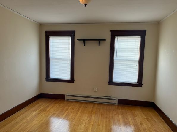 25 Summerhill Ave #3