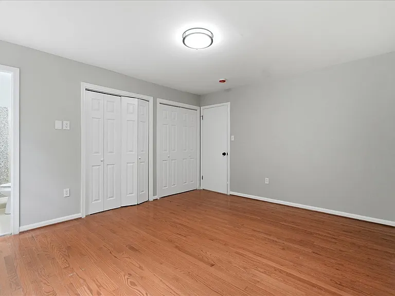 9200 Pebble Ct — Photo 43