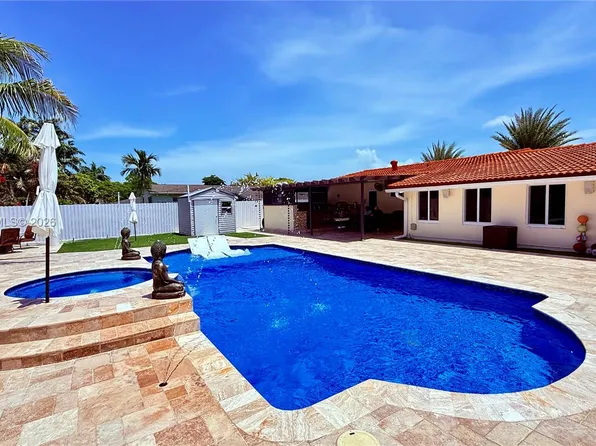 9601 SW 183rd St, Palmetto Bay, FL 33157