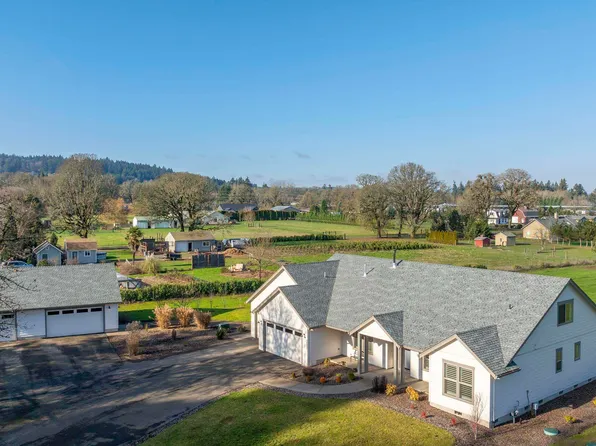 24005 NE Dayton Ave, Newberg, OR 97132