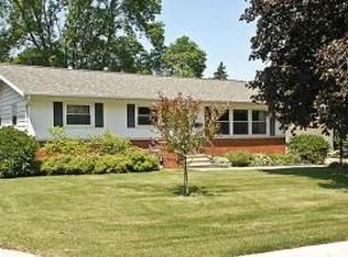 327 4th Ave NE, Stewartville, MN 55976