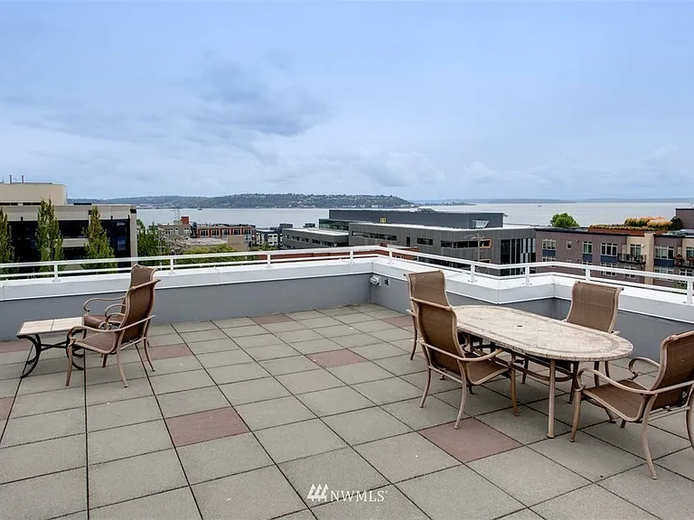 520 2nd Ave W #308 — Photo 11