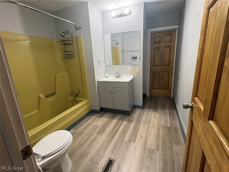 821 Goddard Ave — Photo 6