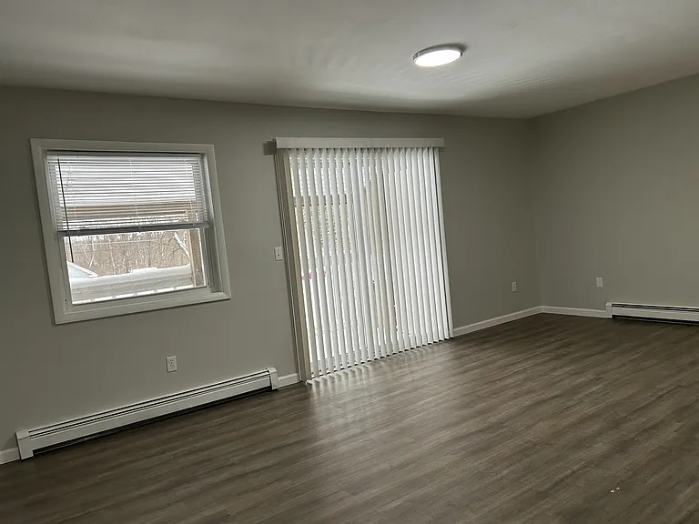 427 N Lake St #6 — Photo 8
