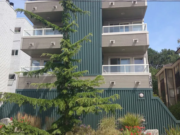 3204 Alki Ave SW, Seattle, WA 98116