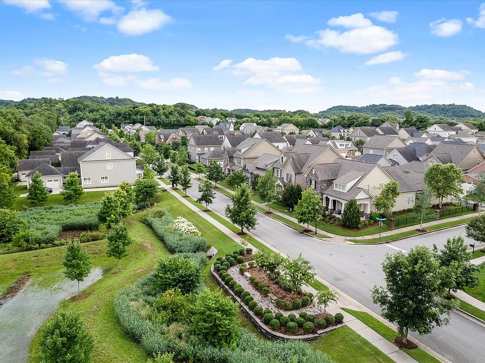1st image of 335 Passage Ln