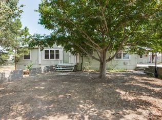 1000 Jones Ln, Poteet, TX 78065