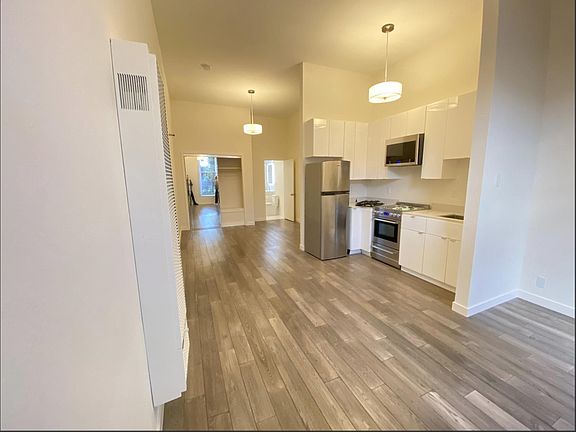 5th image of 419 Ivy St APT 7