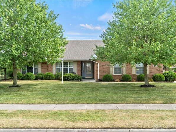 1732 Tearose Cir, Fairborn, OH 45324