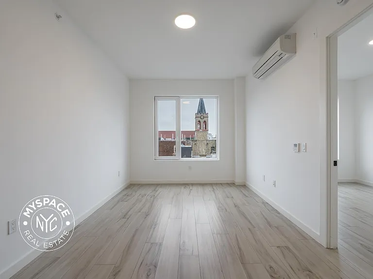 2718 Church Ave #213 — Photo 6