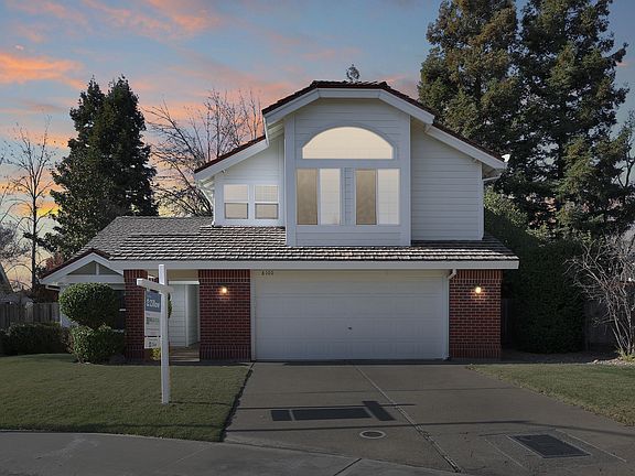2nd image of 8100 Stornoway Ct
