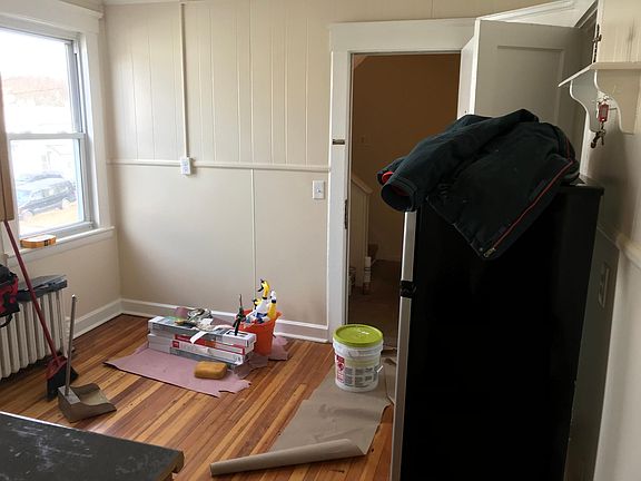 Kitchen, entrance door.