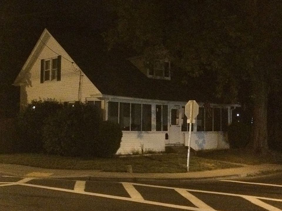 1st image of 130 Dean Ave