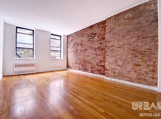 35 Grove St APT 4K, New York, NY 10014