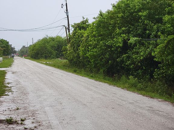 3rd image of 0000 32nd Lane