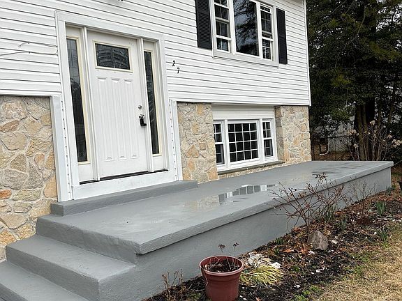 3rd image of 27 Eldridge St