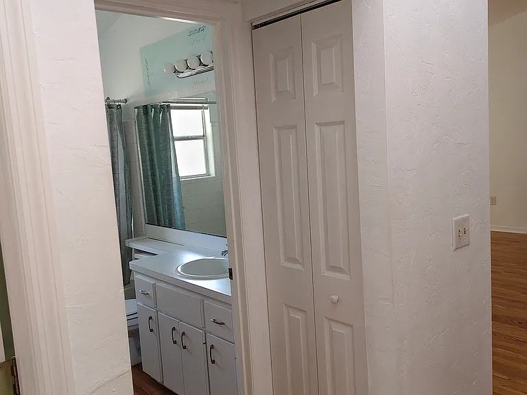 2415 NW 52nd Pl — Photo 35