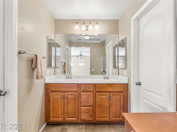 4th image of 7804 Ellendale Ct