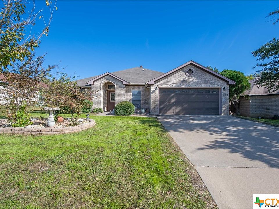 1st image of 605 Arapaho Dr