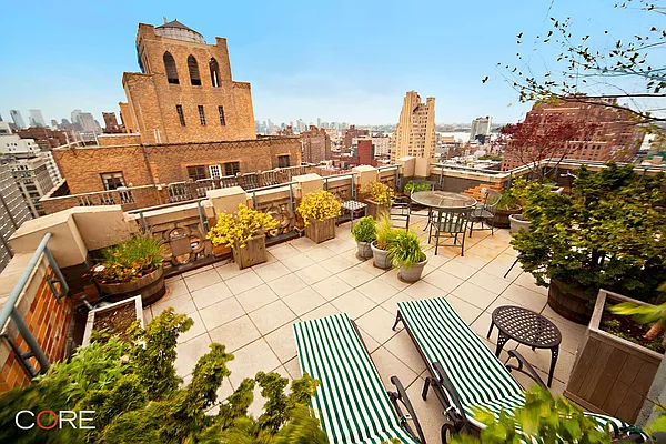 Sold by CORE | media 17