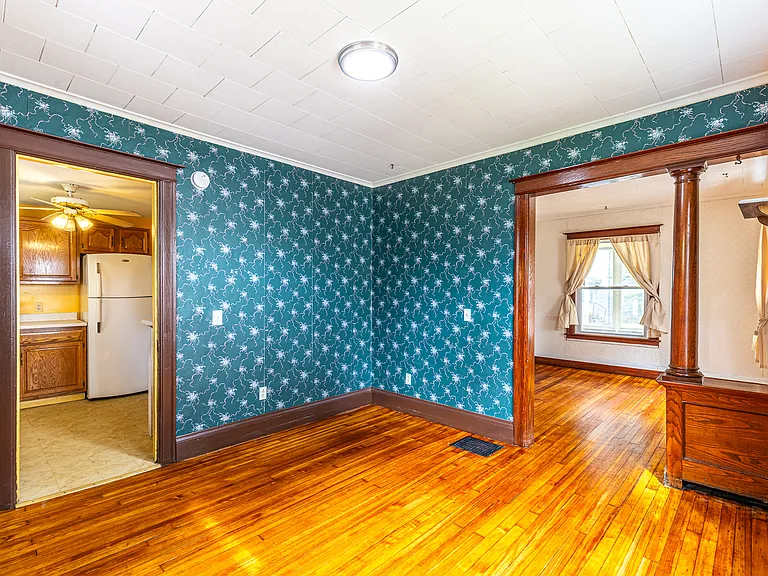111 Bidwell Ter — Photo 11