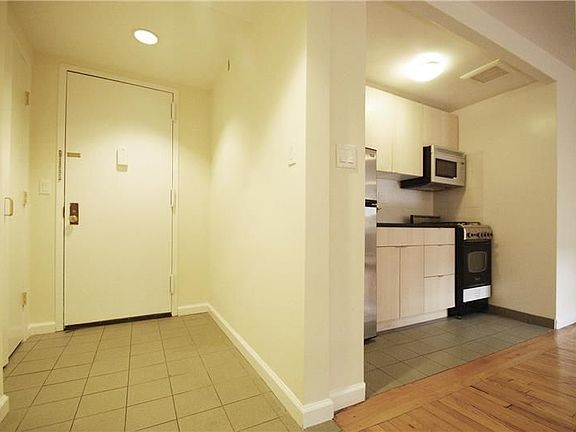 5th image of 67 Jane St APT 1B