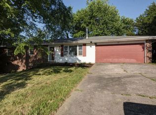 801 N 13th St, Ozark, MO 65721