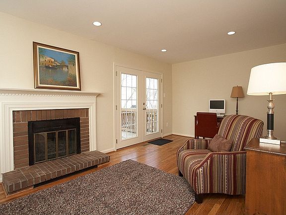 5th image of 7106 Captains Cove Ct
