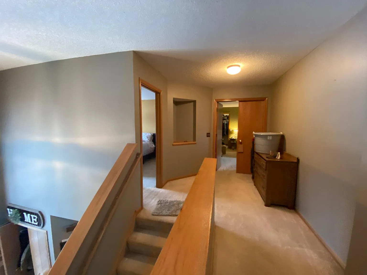 5 bed, 2600 sqft, $2,900 — Photo 3