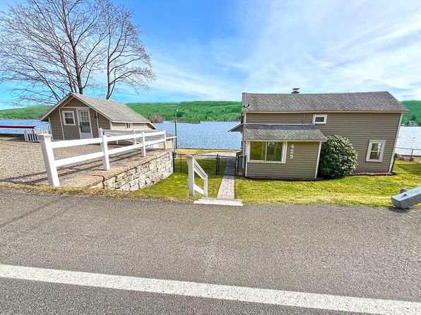 429 W Lake Rd