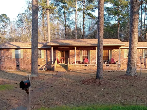 303 Garden Ln, Petal, MS 39465