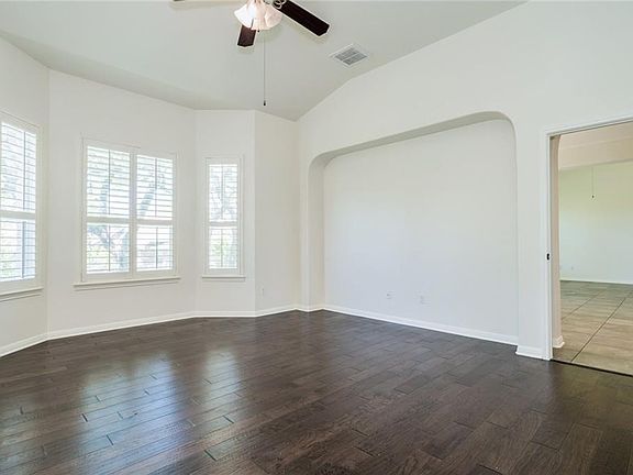 3rd image of 8508 Alophia Dr