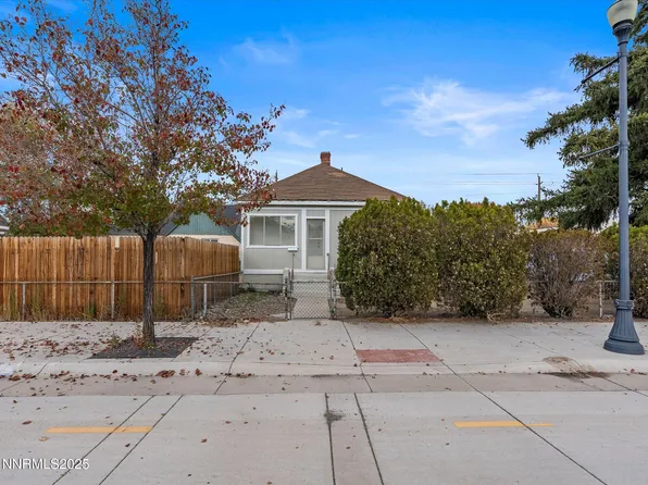 324 Victorian Ave, Sparks, NV 89431