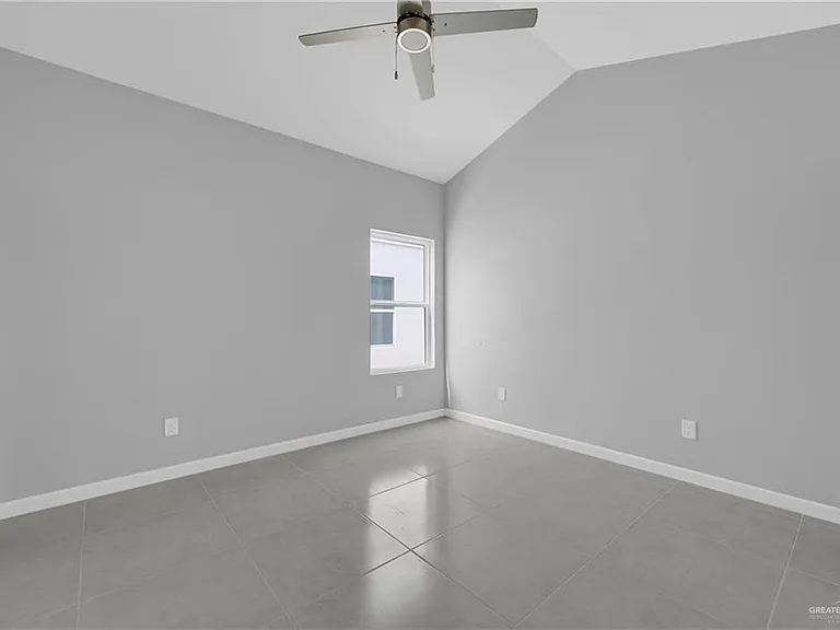 700 Oriole Rd #2 — Photo 10