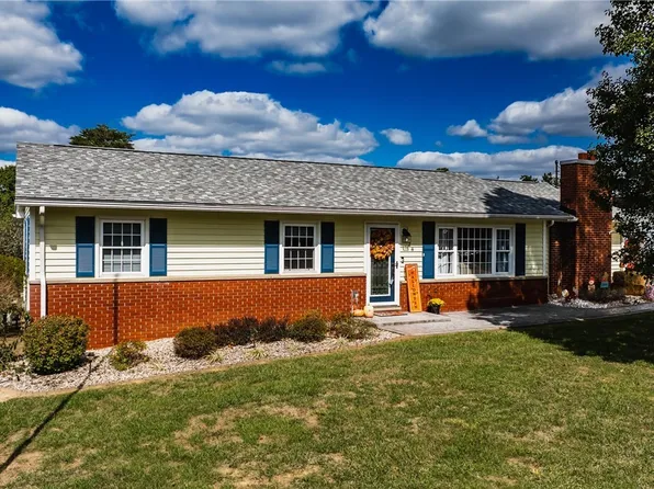 24 Paradise Ln, Parkersburg, WV 26101