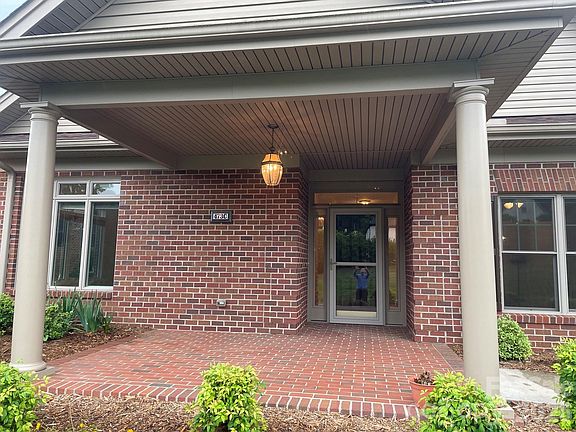 3rd image of 473 26th Ave NE