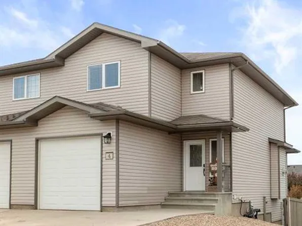 4 E Sunwood Pl SW, Medicine Hat, AB T1B 4Y5