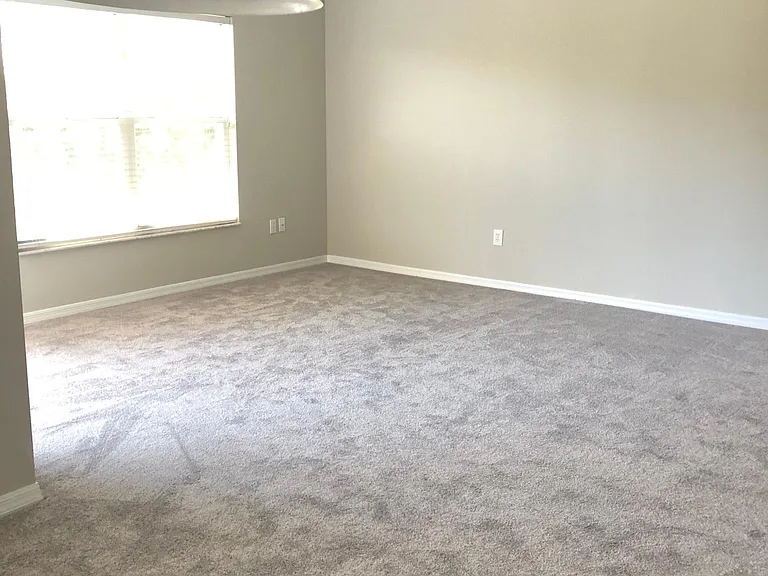 8223 Breton Cir — Photo 16