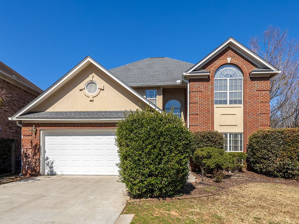 1st image of 100 Canterbury Cir #1