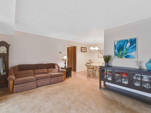 4th image of 16500 Heather Ln #S202