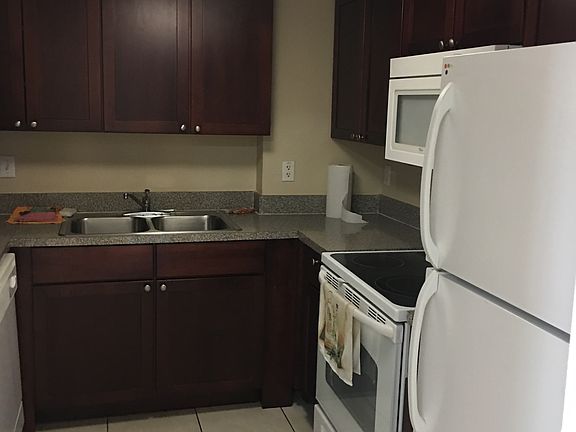 5th image of 2536 NW 24th St APT 3C