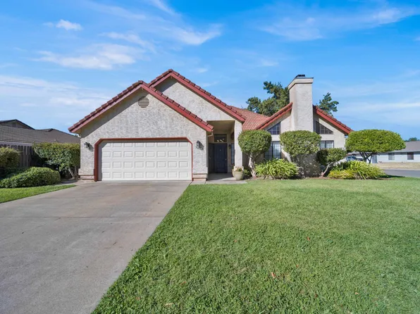 3622 Canterbury Dr, Redding, CA 96002