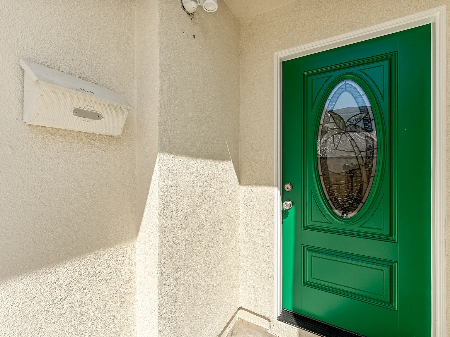 3 bed, 1.5 bath, 800 sqft, $2,000 — Photo 4
