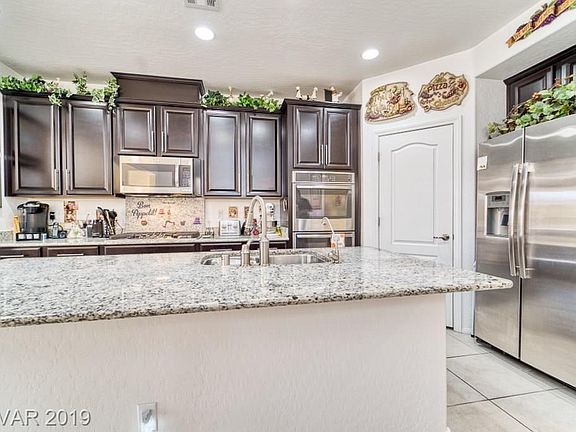 3rd image of 10043 White Mulberry Dr