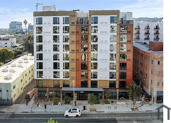 Studio, 310 sqft, $1,800 — Photo 3