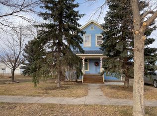 214 4th Ave, Ipswich, SD 57451