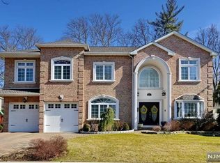 342 5th Ave, River Edge, NJ 07661