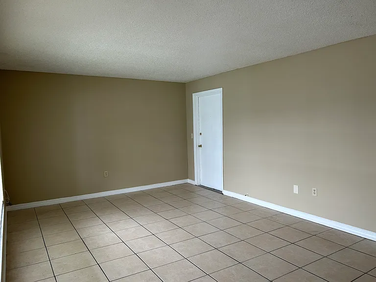 5214 Curry Ford Rd #206 — Photo 10